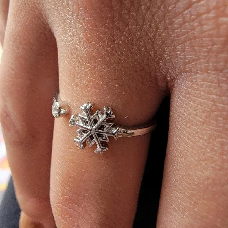 .925 Sterling Silver Snowflake Ring