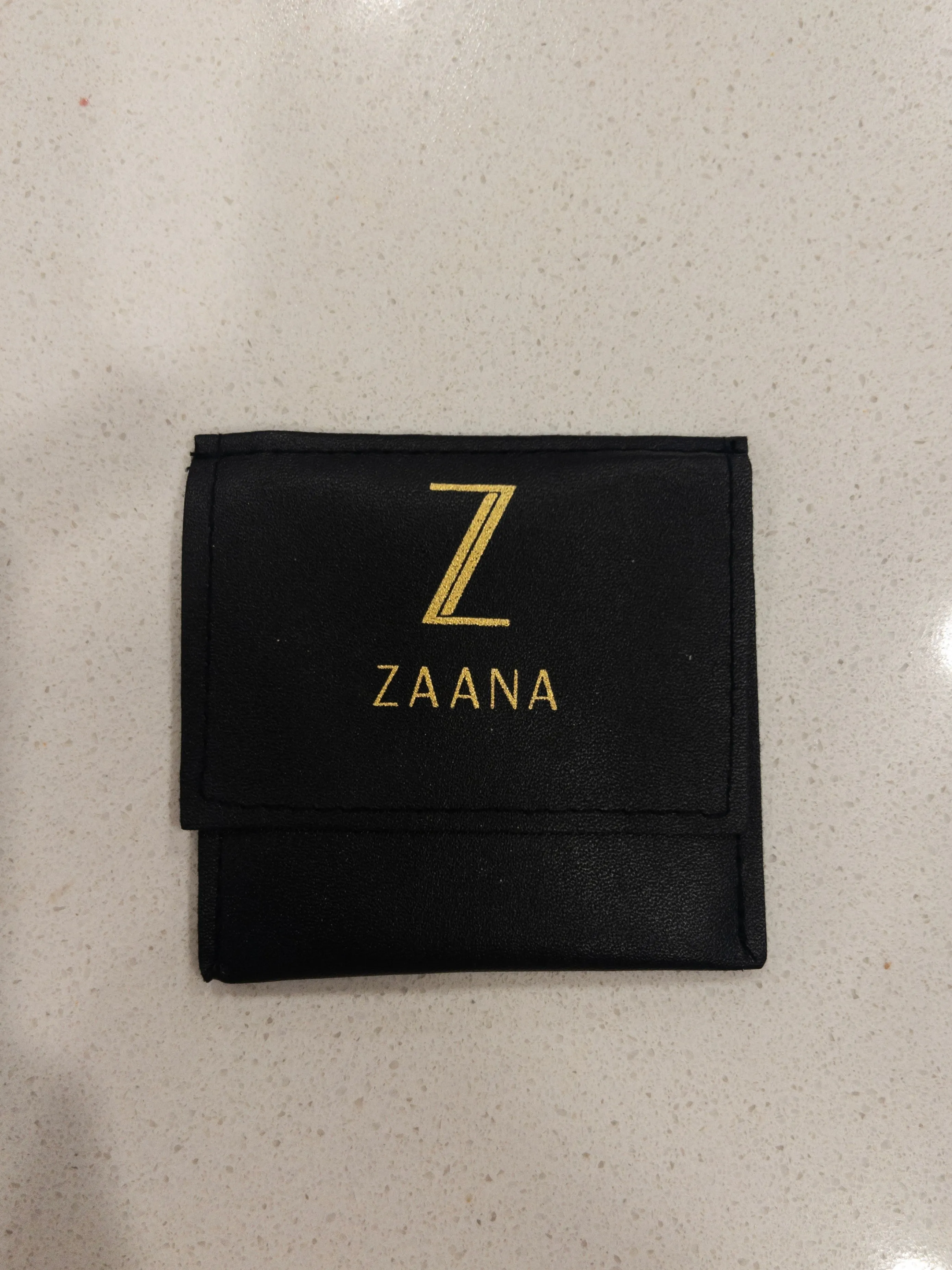 Zaana Pouch