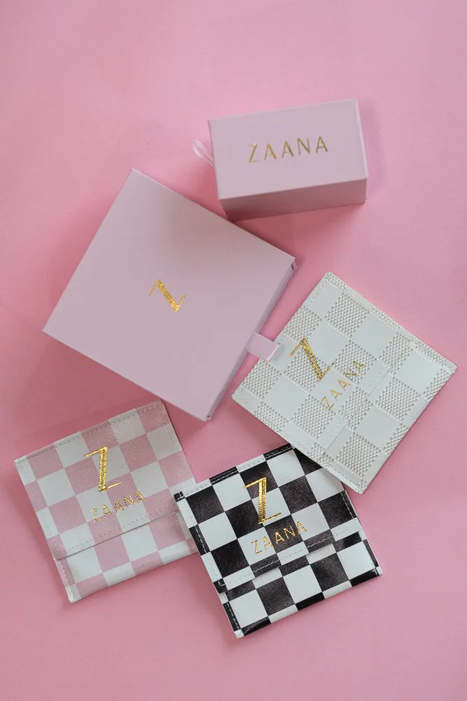 Zaana Pouch